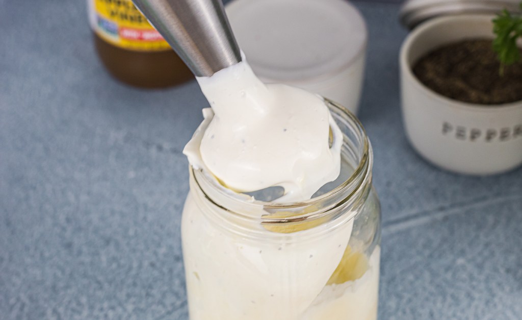 using immersion blender to make keto bleu cheese dressing