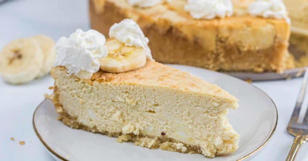 keto banana cheesecake slice 