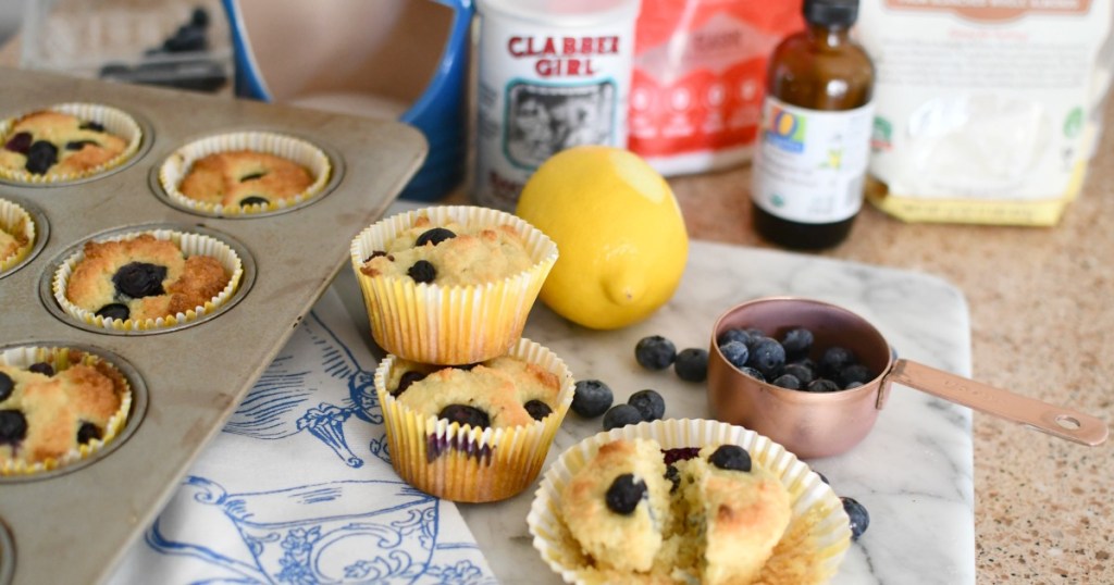 easy keto blueberry muffins