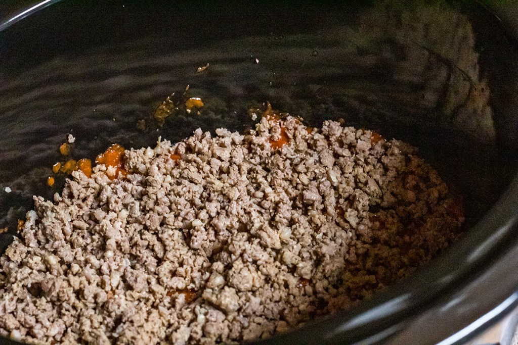 ground beef in crockpot for pizza casserole