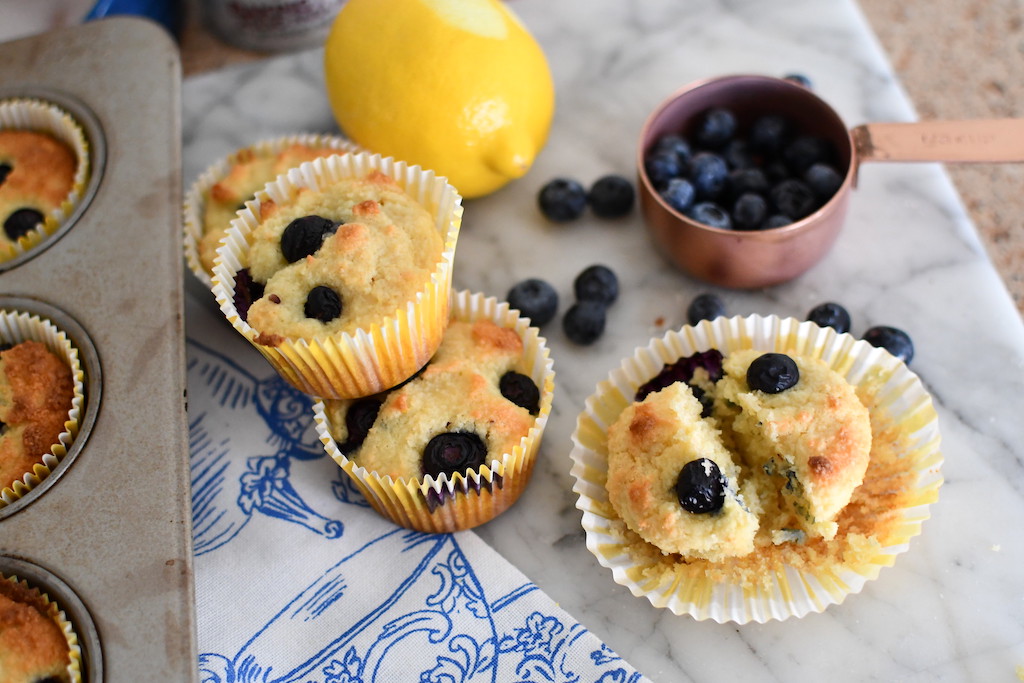 keto blueberry lemon muffins 