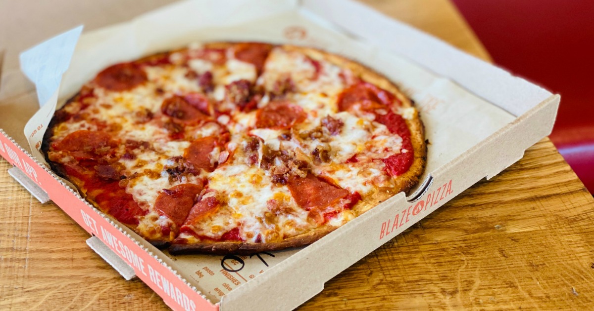 Blaze Pizza Sells Keto Crust - See the Nutrition & Best Toppings to Order!