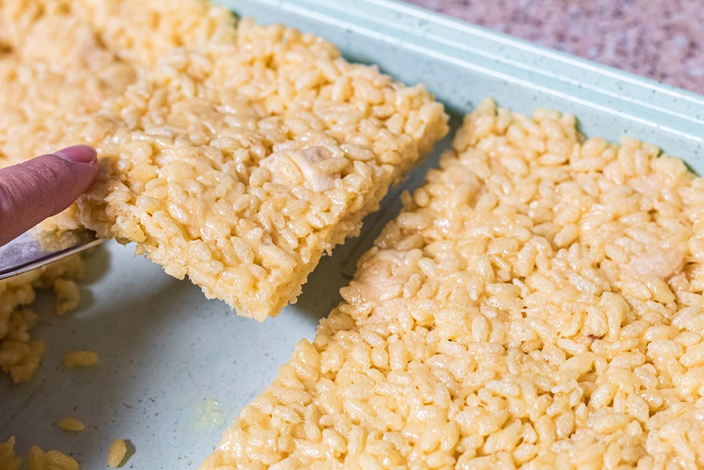 keto rice krispie in pan