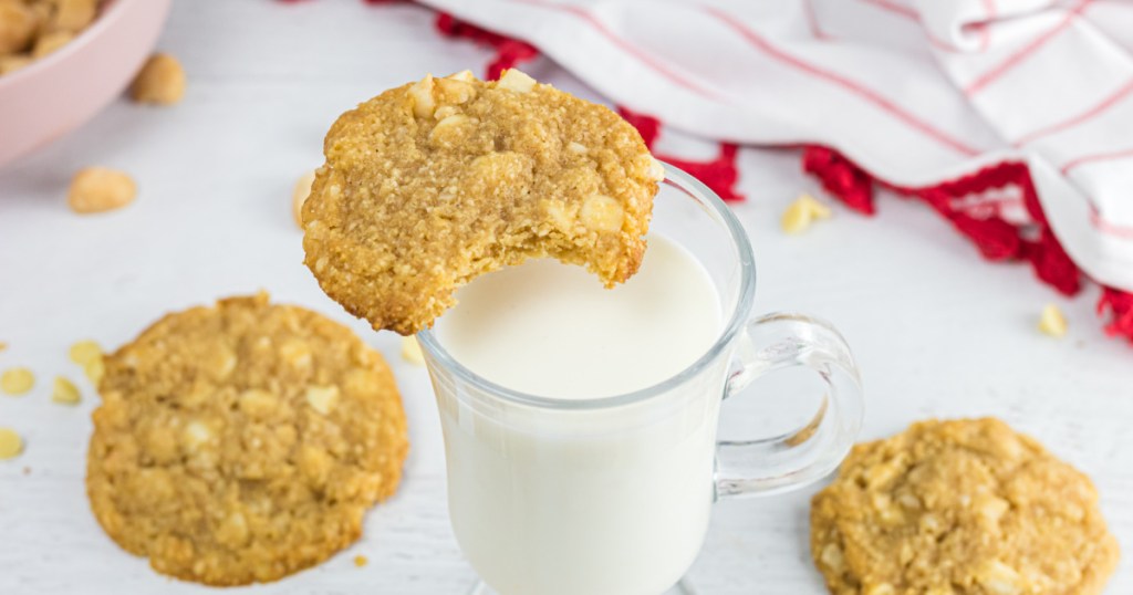 white chocolate macadamia nut cookies