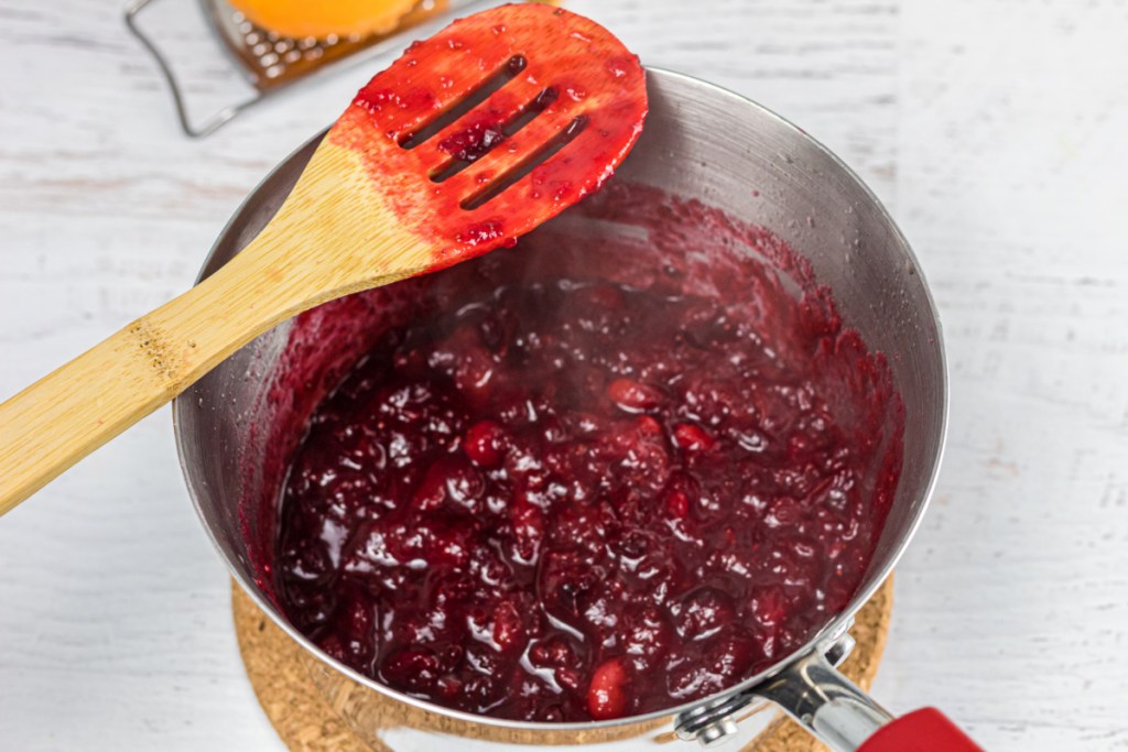 saucepan with keto cranberry sauce