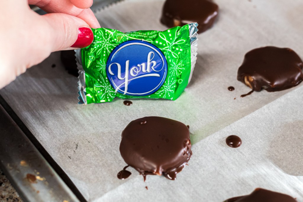 keto peppermint patties on baking sheet