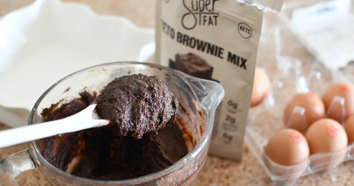 mixing superfat brownie mix in a batter bowl