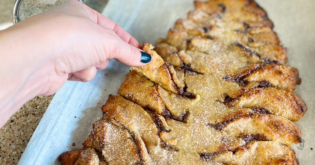 keto cinnamon sugar christmas tree bread