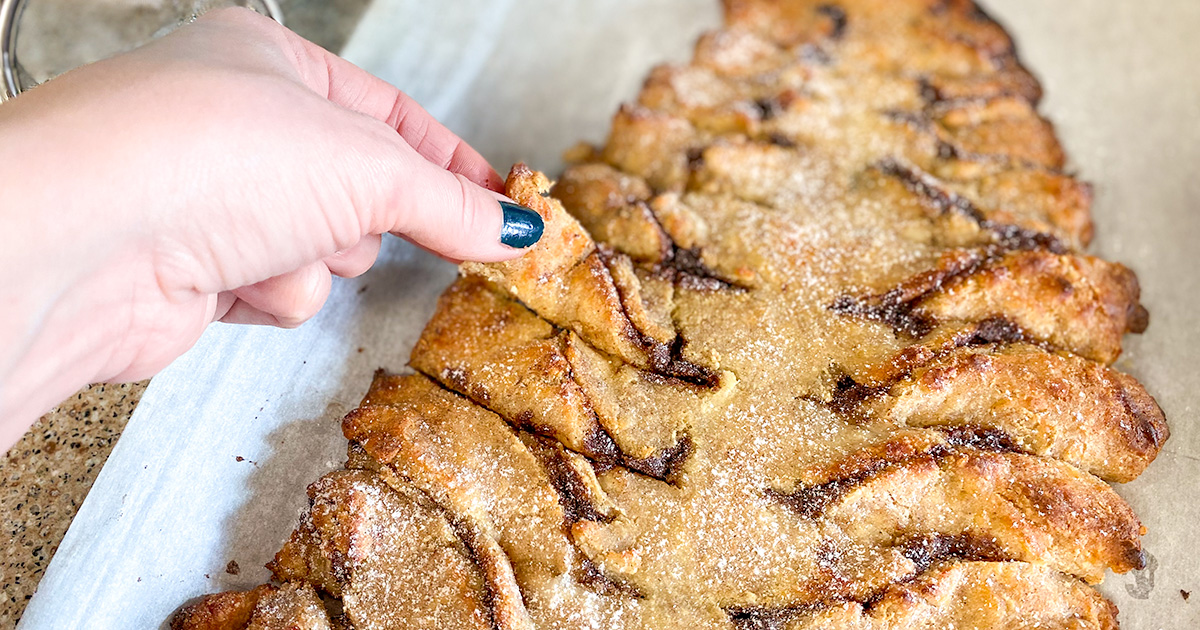 Cinnamon Sugar Pull-Apart Bread