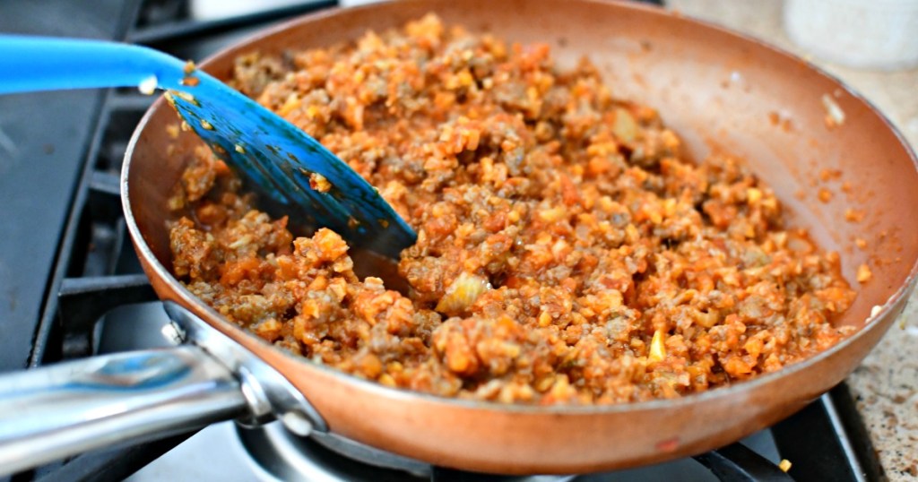 making the filling for keto stuffed bell peppers