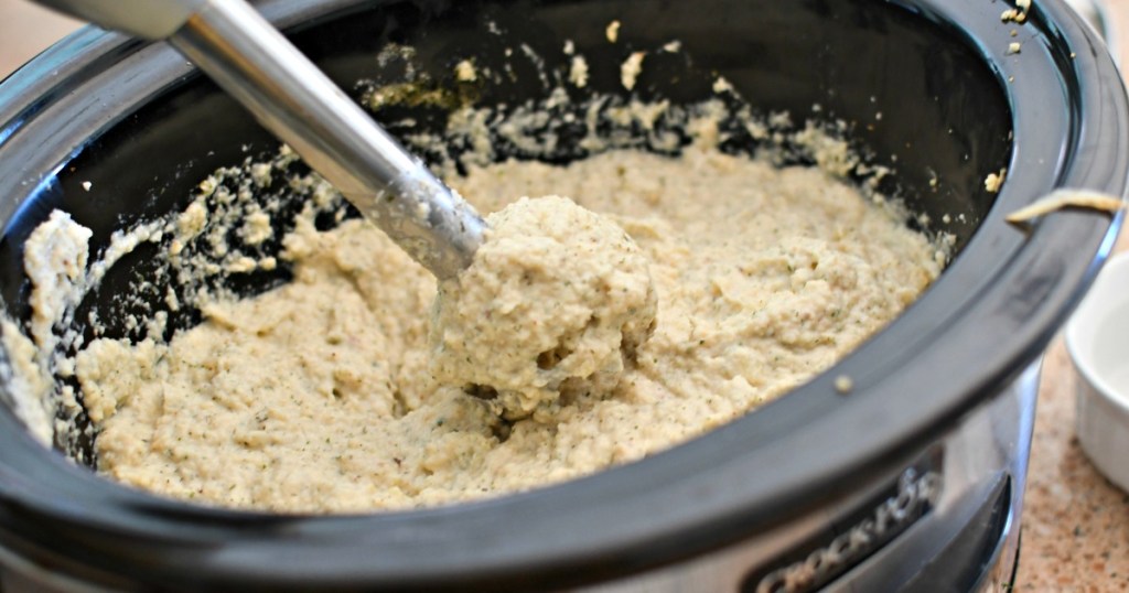 using an emersion blender to make mashed cauliflower