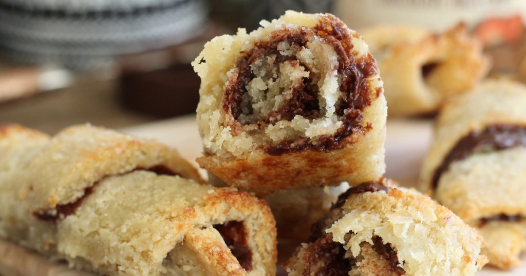 keto crescent rolls with chocolate hazelnut spread 