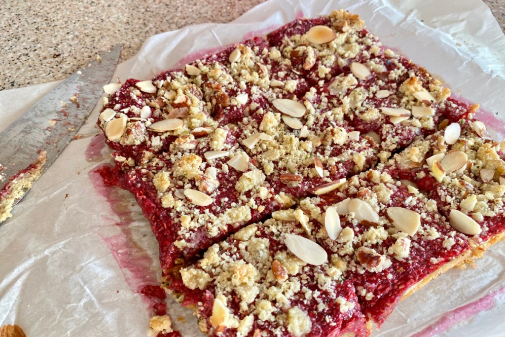 keto raspberry bars