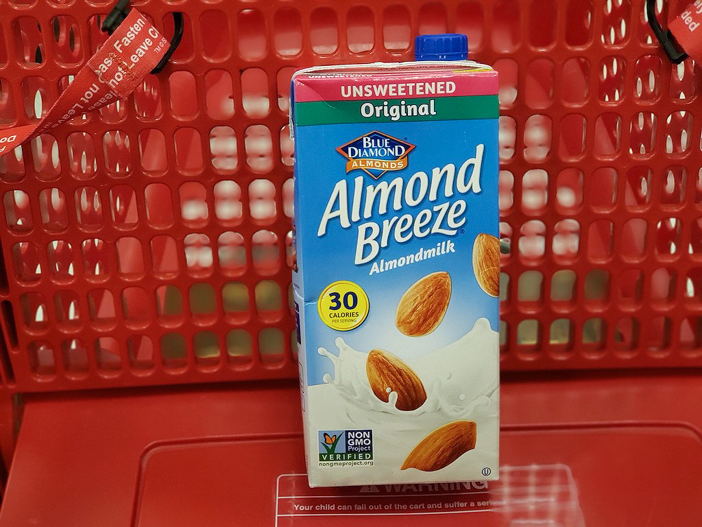 almond breeze almond milk