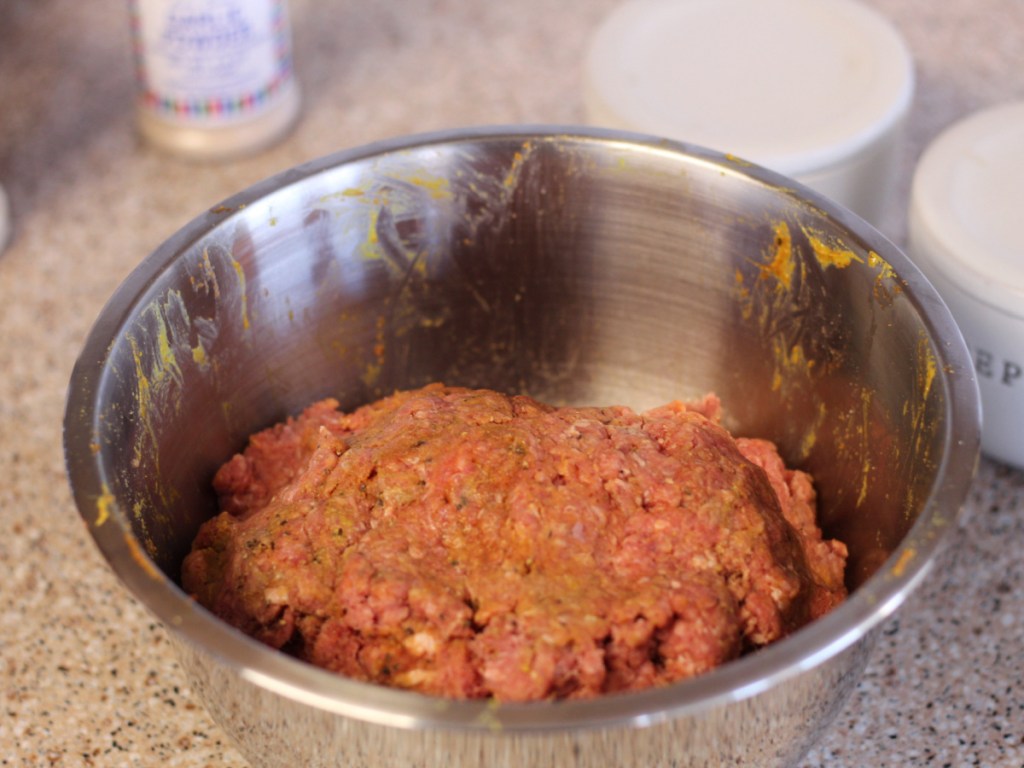 hamburger in a bowl