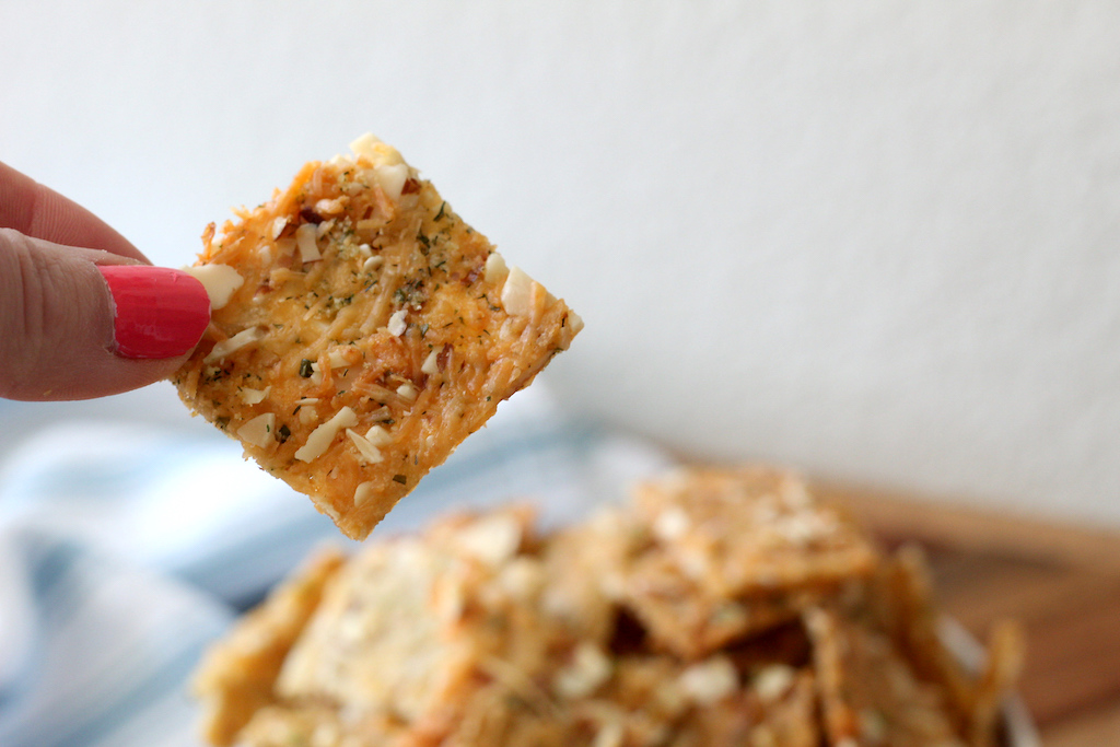 holding keto cracker 