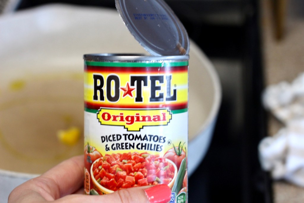 can of Rotel tomatoes