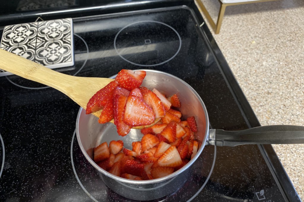 keto strawberry glaze in a saucepan