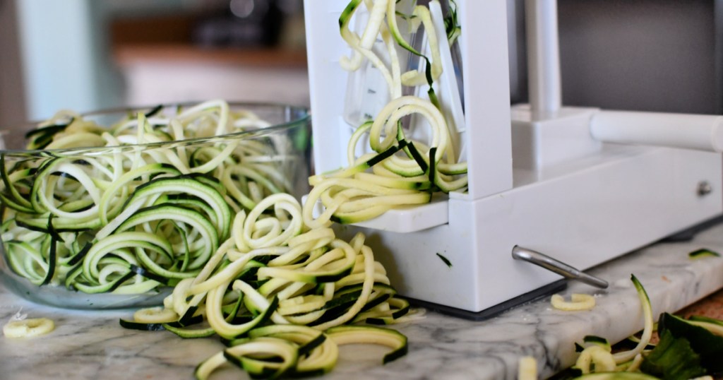 making zucchini noodles