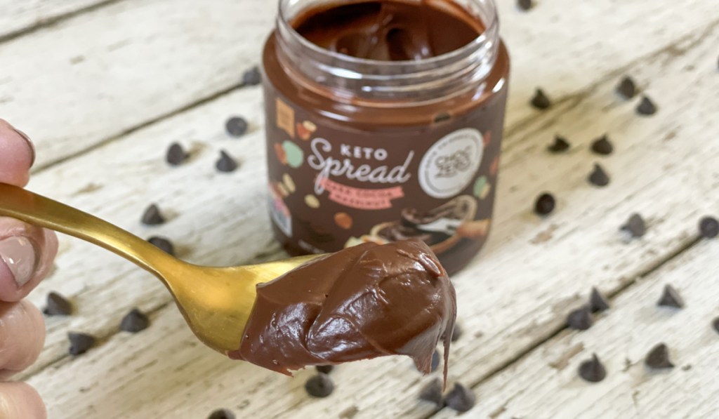 spoonful of choczero dark chocolate hazelnut spread