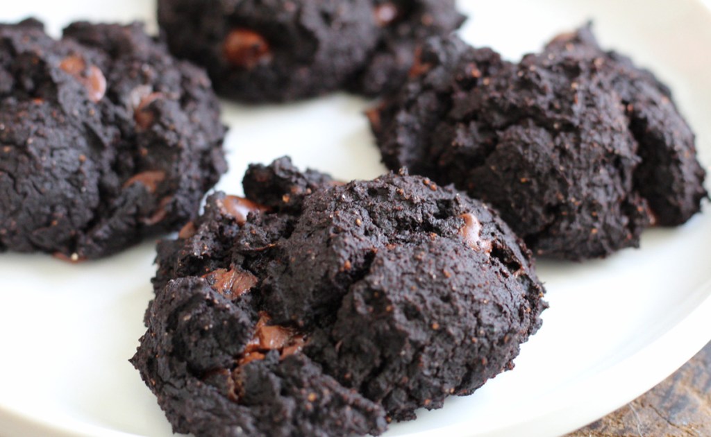 avocado chocolate cookies