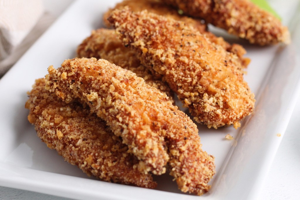 Crispy And Crunchy Keto Chicken Tenders Exclusive Hip2keto Recipe 