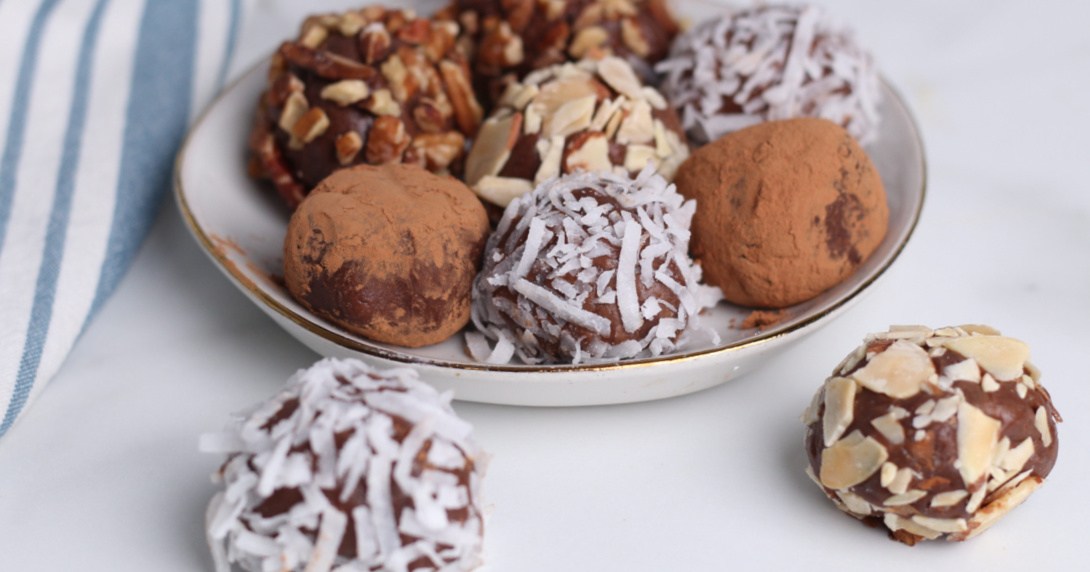 Homemade Keto Chocolate Truffles (Just 2g Net Carbs) | Hip2Keto