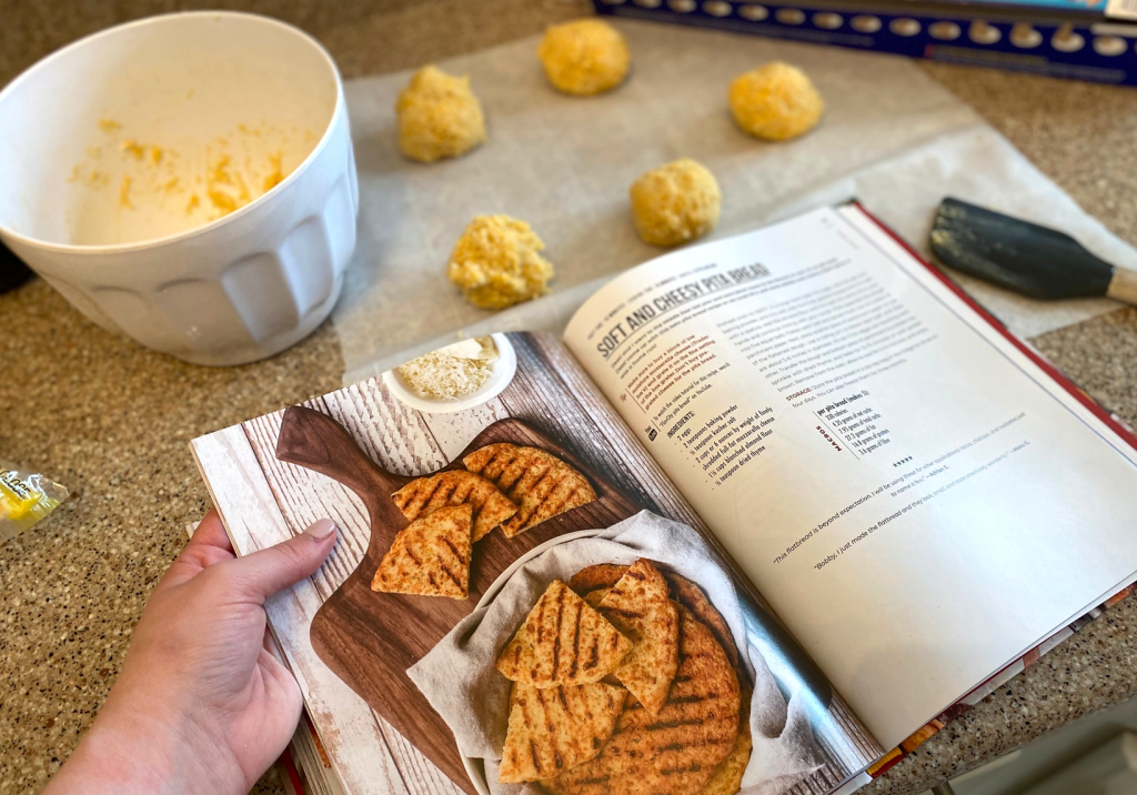 Soft and cheese pita bread 