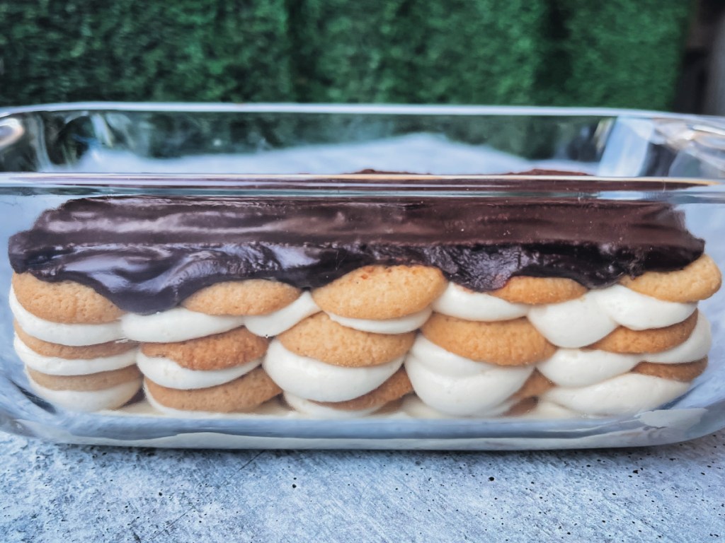 keto eclair cake layer