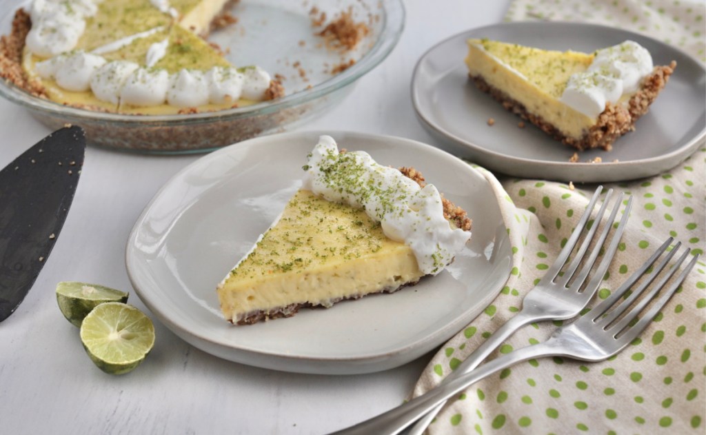 keto key lime pie on a plate