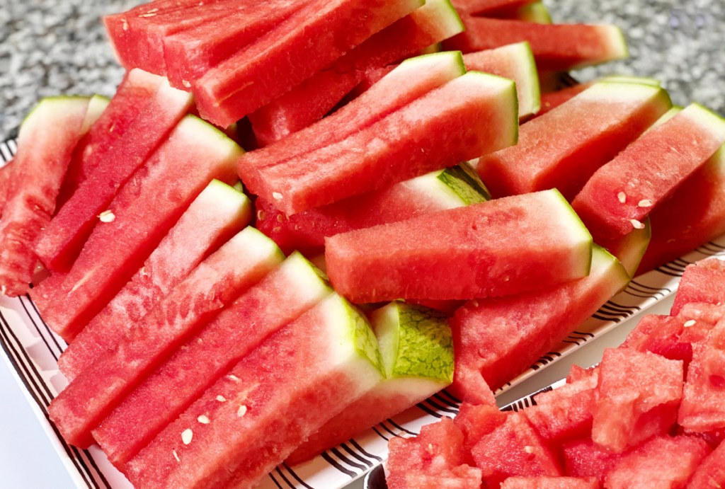 cut up watermelon - low carb fruits