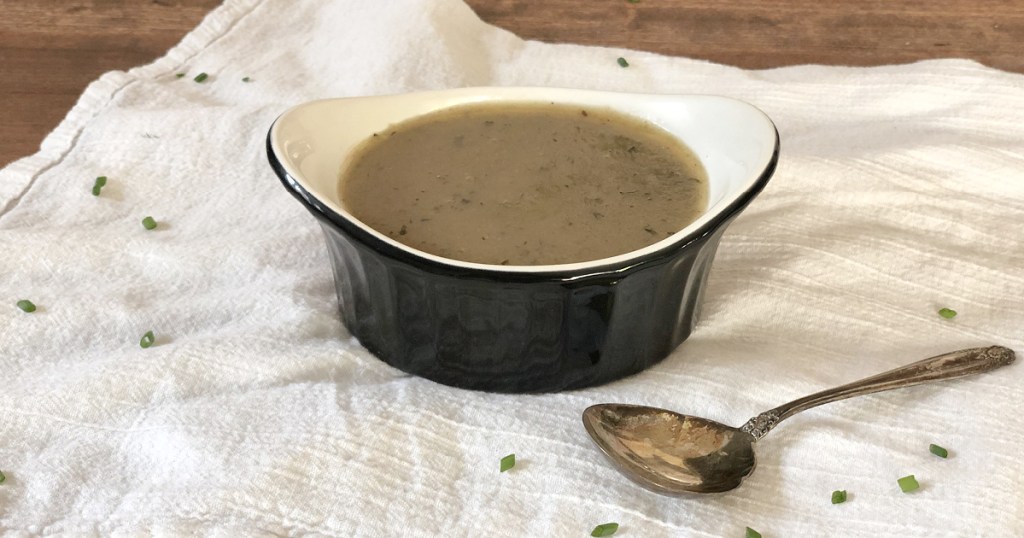 finished keto gravy in a bowl