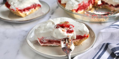 Must-Try Keto No-Sugar-Added Strawberry Pie (Make While Berries Are In Season!)