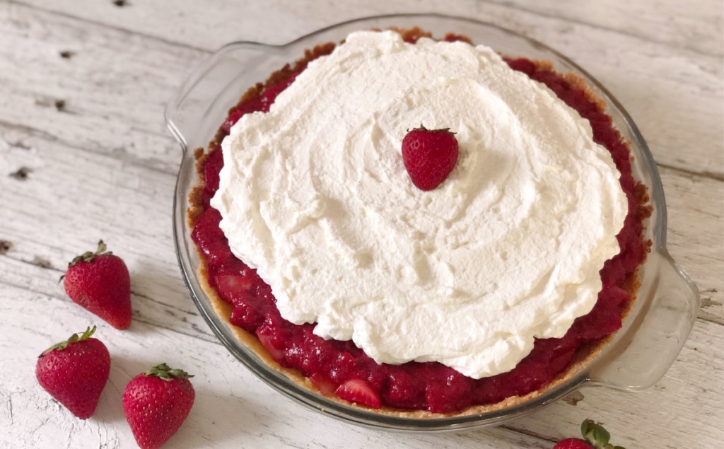 finished keto sugar free strawberry pie