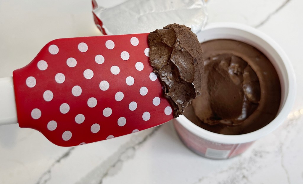 chocolate keto frosting