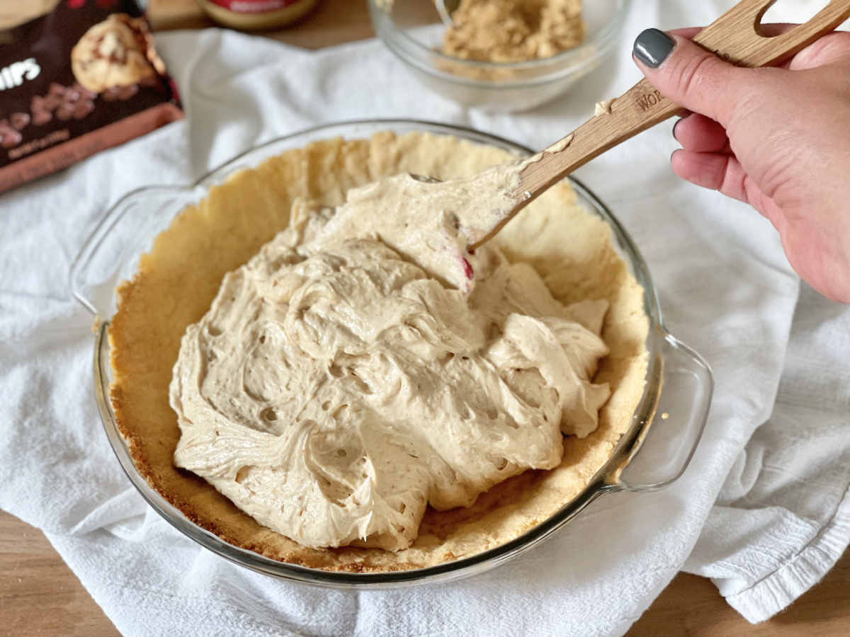 keto peanut butter pie filling in the pie crust