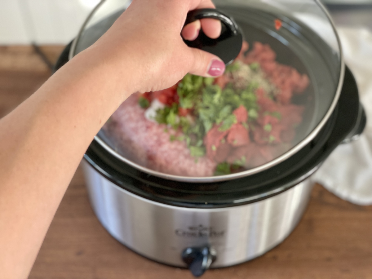 putting the lid on crockpot