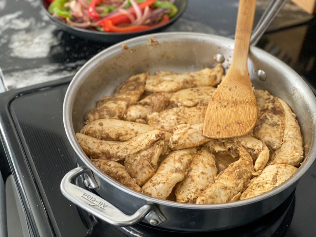 cooked chicken for Easy keto skillet chicken fajitas