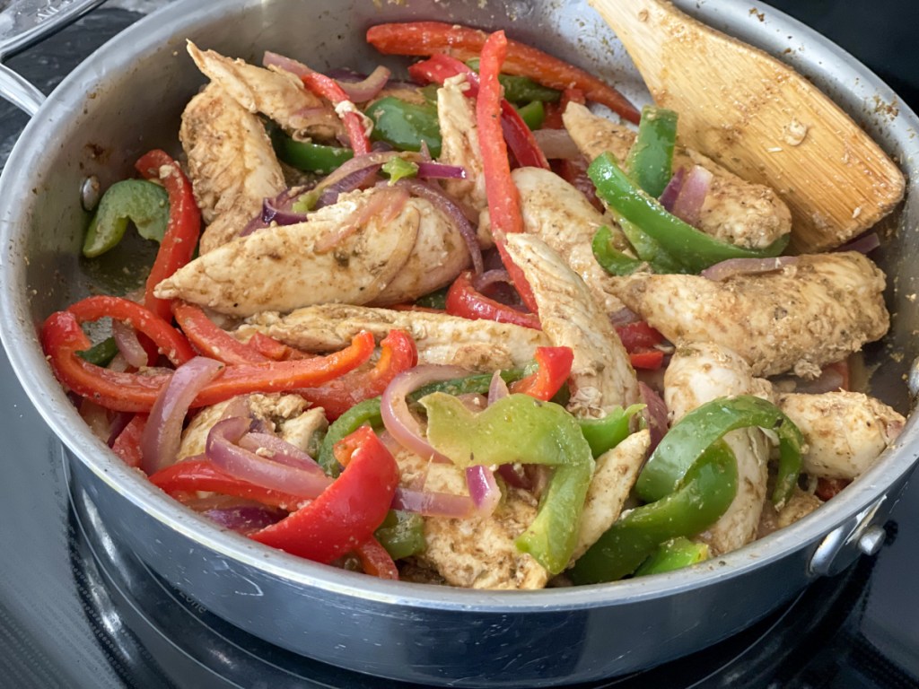 Easy keto skillet chicken fajitas