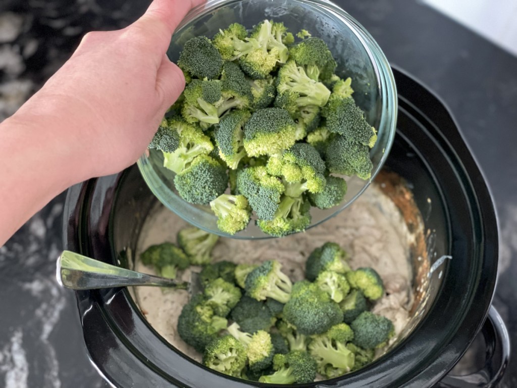 adding broccoli to crockpot for keto slow cooker cream cheese chicken