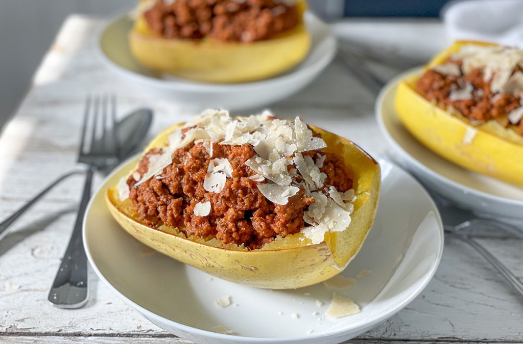 lazy keto meal spaghetti squash with ground beef marinara