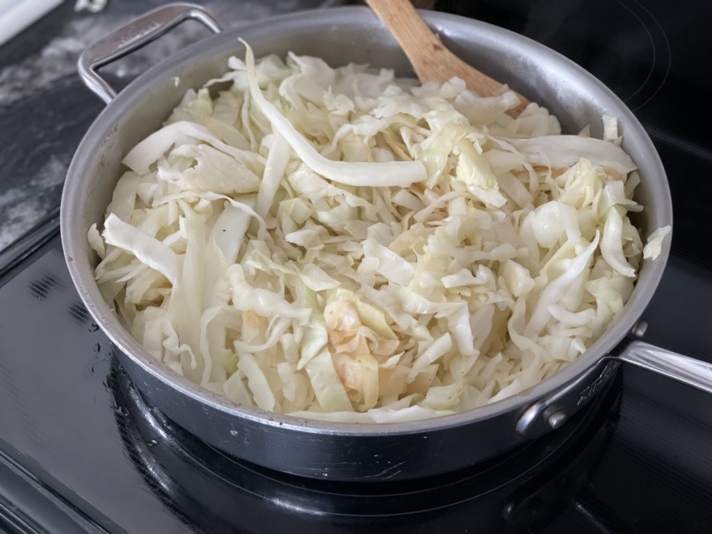 Cooking cabbage to make a slow cooker keto soup