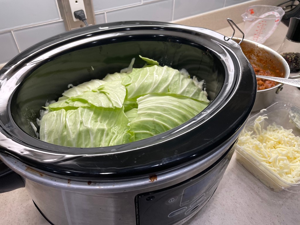 cabbage leaves in the slow cooker 
