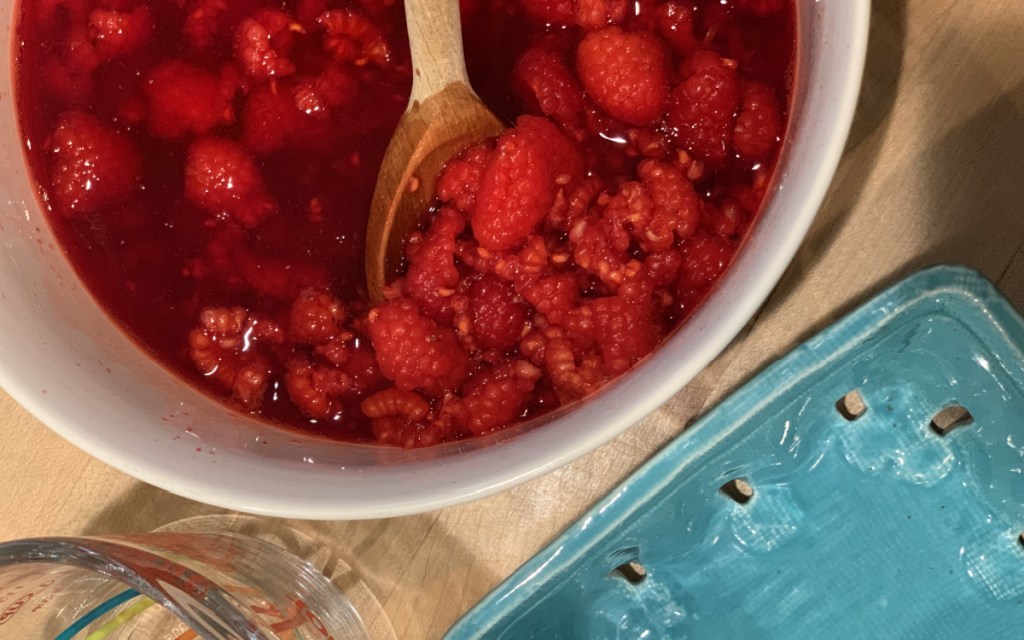 raspberry and jello mix