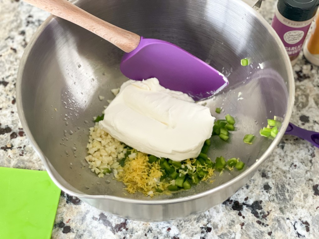 making cream cheese filling