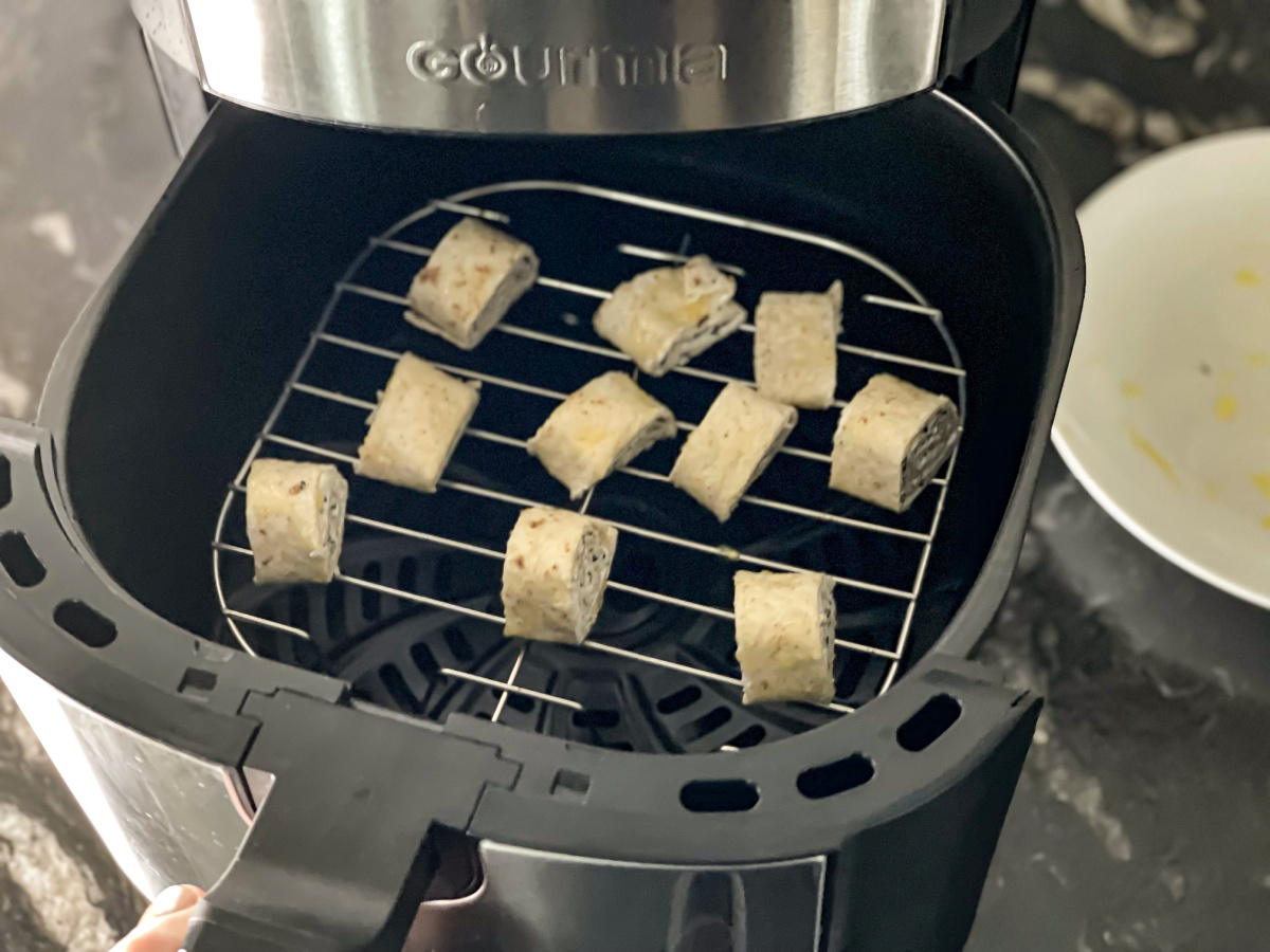 Keto Tortilla Roll Ups With Everything Bagel Seasoning Hip2Keto Recipe