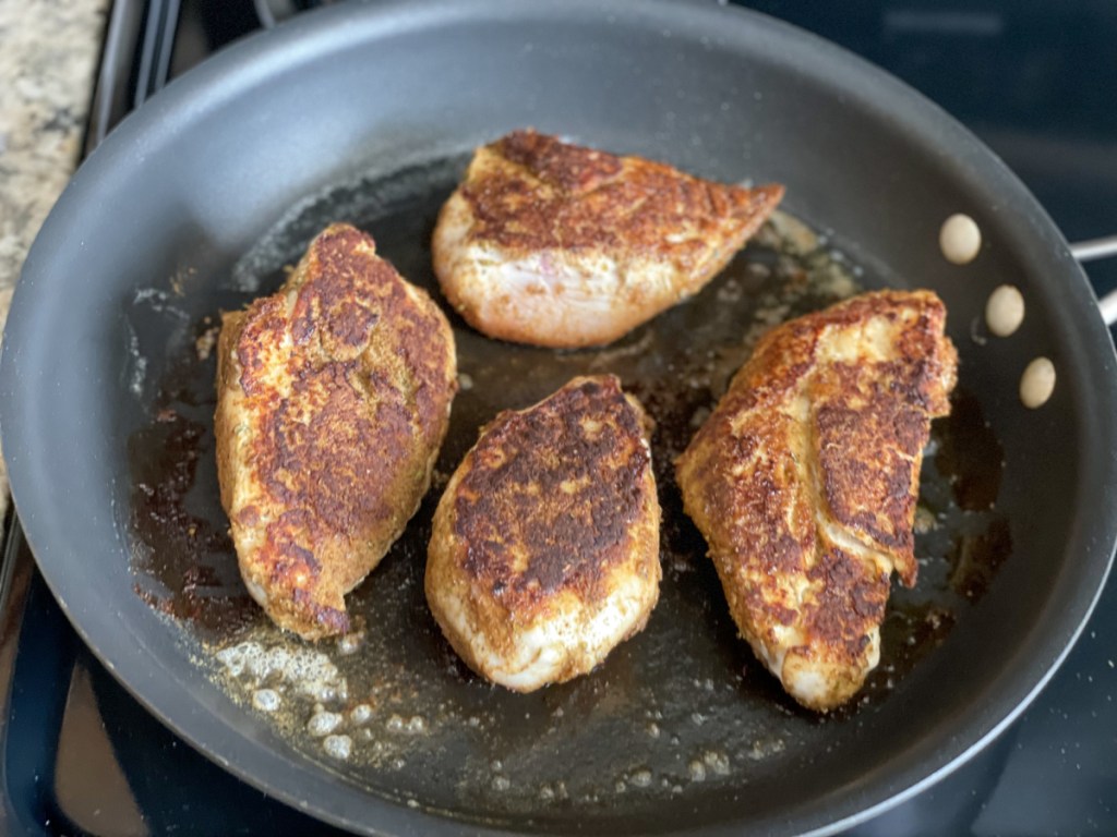 pan seared chicken for keto pollo a la crema