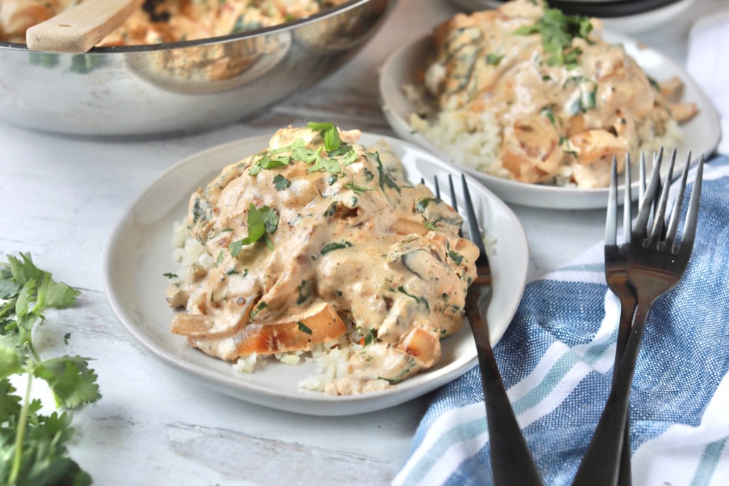 Pollo A La Crema is a Rich and Creamy One Pot Keto Dish | Hip2Keto