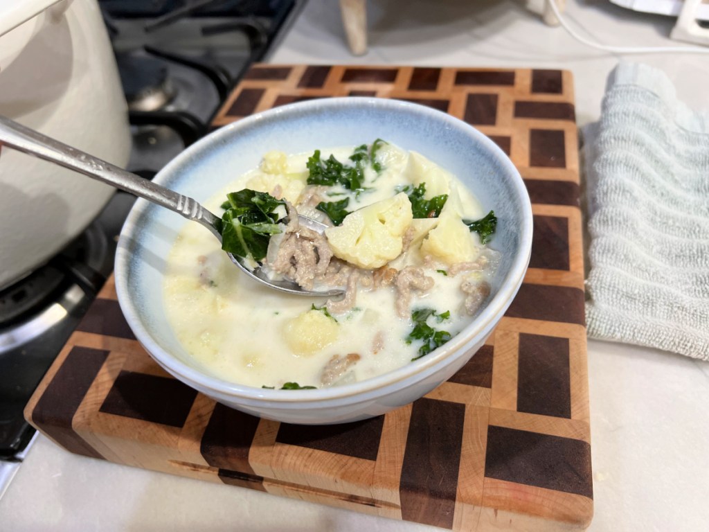 copycat zuppa toscana soup in a bowl