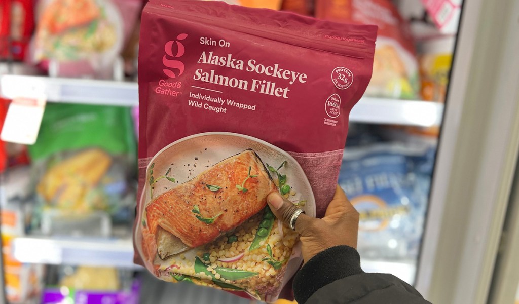 good gather alaska sockeye salmon